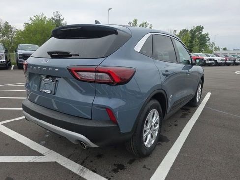 Used 2023 Ford Escape Active w/ Cold Weather Package FWD image 8