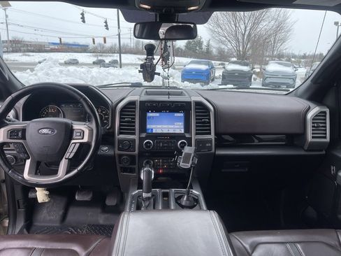 Used 2017 Ford F150 Platinum w/ Equipment Group 701A Luxury image 7