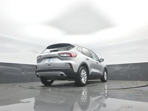 Certified 2020 Ford Escape SE image 33