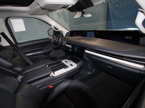 New 2026 Lincoln Navigator Reserve AWD/4WD image 20