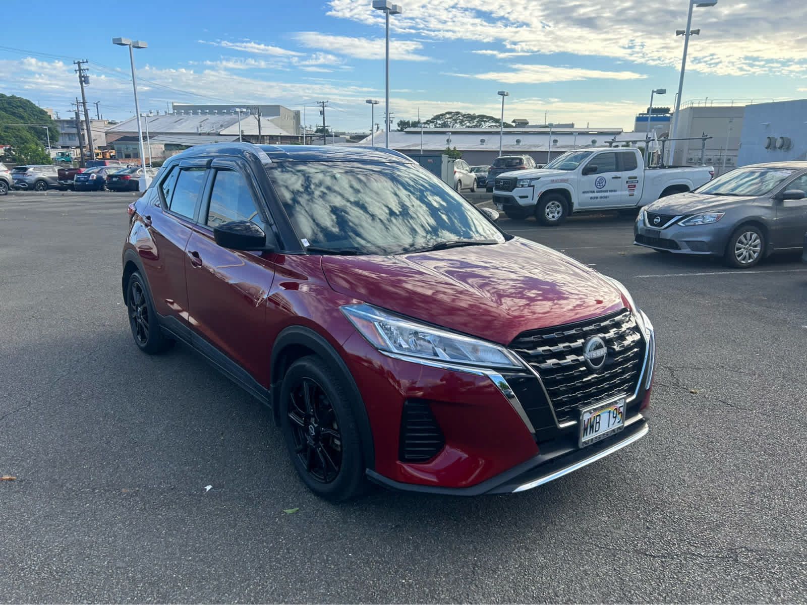 Used 2023 Nissan Kicks SV FWD image 2