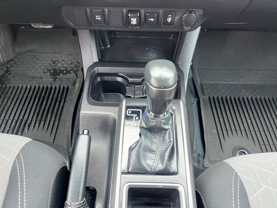 Used 2021 Toyota Tacoma TRD Sport AWD/4WD image 20