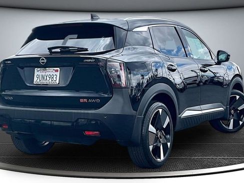 Certified 2025 Nissan Kicks SR AWD/4WD image 6