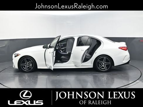 Used 2022 Mercedes-Benz C 300 4MATIC Sedan image 36