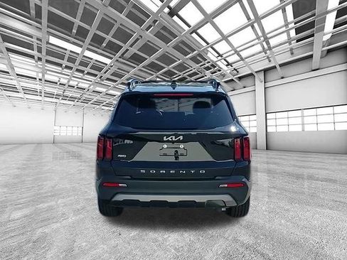 Certified 2022 Kia Sorento X-Line EX image 4