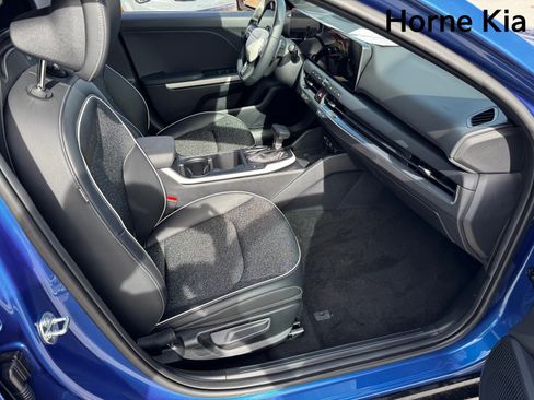 New 2025 Kia K4 GT-Line image 18