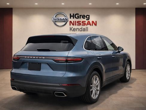 Used 2019 Porsche Cayenne AWD/4WD image 6