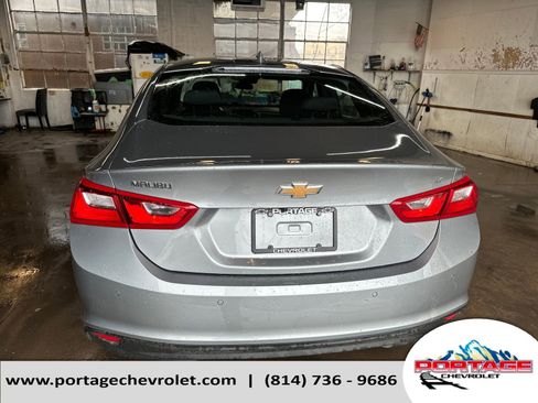 Used 2024 Chevrolet Malibu LT image 4