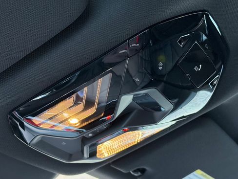 Certified 2023 BMW 740i image 23