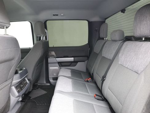 Used 2025 Ford F250 XLT w/ Black Appearance Package AWD/4WD image 17