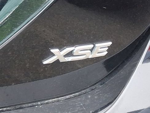 Used 2024 Toyota Camry XSE FWD image 10