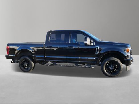 Used 2022 Ford F350 XLT w/ Black Appearance Package image 5