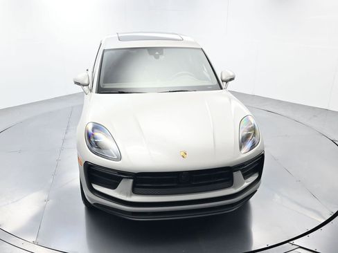 Certified 2026 Porsche Macan Turbo AWD/4WD image 44
