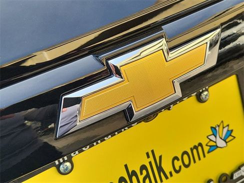 Used 2022 Chevrolet Trax LT w/ LT Convenience Package image 28