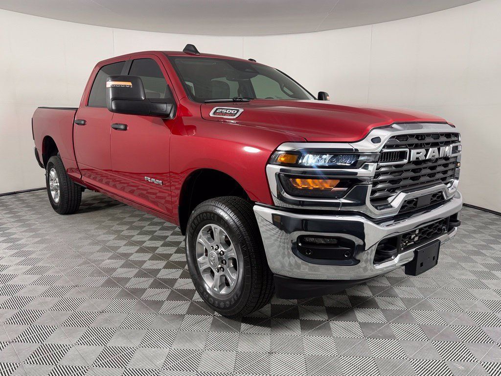Used 2026 RAM 2500 Big Horn AWD/4WD image 4