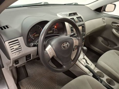 Used 2013 Toyota Corolla LE image 17