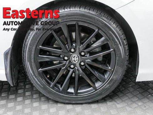 Used 2022 Toyota Camry SE image 29