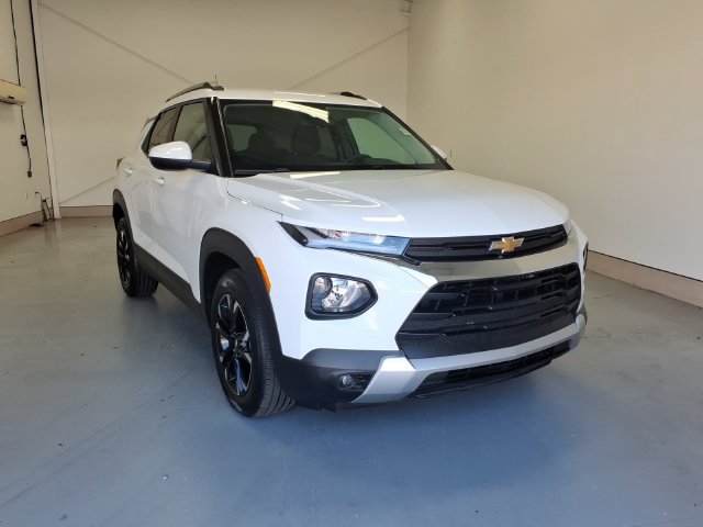 Used 2023 Chevrolet TrailBlazer LT FWD image 1