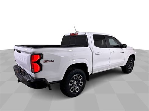 Used 2023 Chevrolet Colorado Z71 w/ Z71 Convenience Package 2 image 8