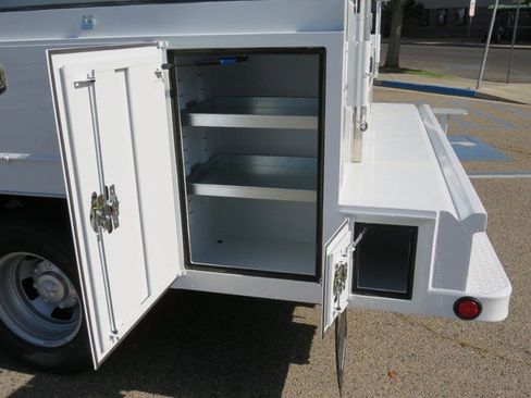 New 2022 RAM 3500 Tradesman image 15