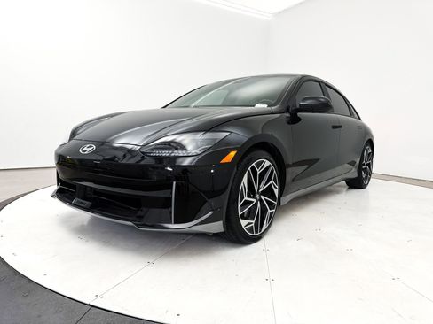 Used 2024 Hyundai Ioniq 6 SEL RWD image 14