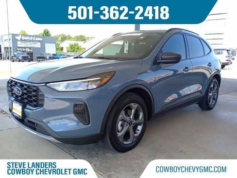 Used 2025 Ford Escape ST-Line w/ Tech Pack #1 FWD image 1