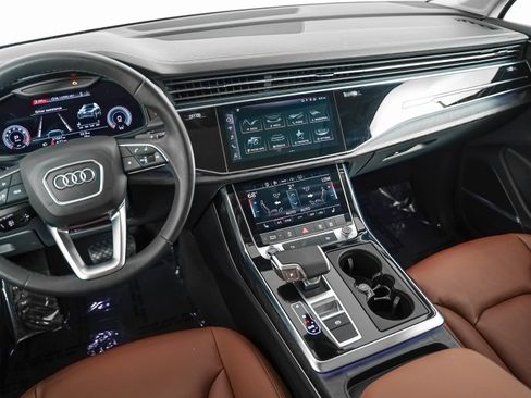 Certified 2023 Audi Q7 3.0T Premium Plus AWD/4WD image 15