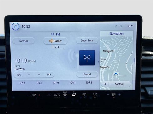 Used 2023 Ford Transit 350 XLT image 15