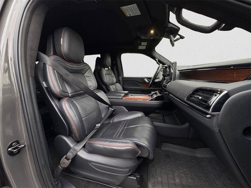 Used 2024 Lincoln Navigator L Black Label image 13