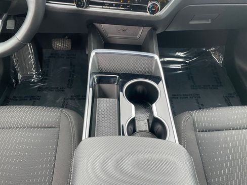 Used 2025 Chevrolet Equinox LT image 40