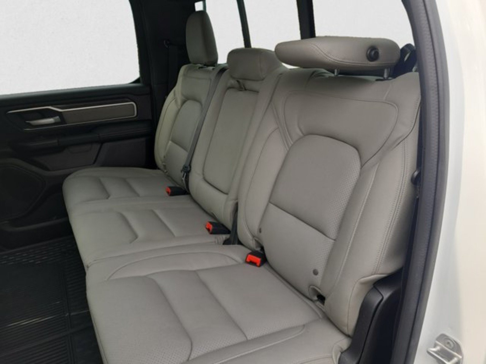 Used 2023 RAM 1500 Big Horn AWD/4WD image 18