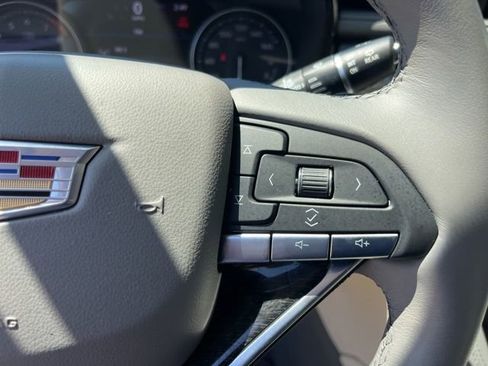 Certified 2022 Cadillac XT6 Premium Luxury w/ Technology Package FWD image 21