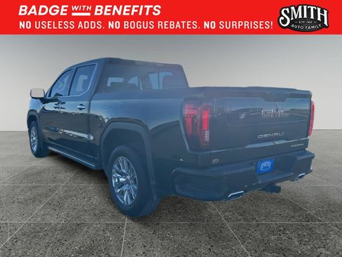 Used 2025 GMC Sierra 1500 Denali w/ Technology Package AWD/4WD image 9