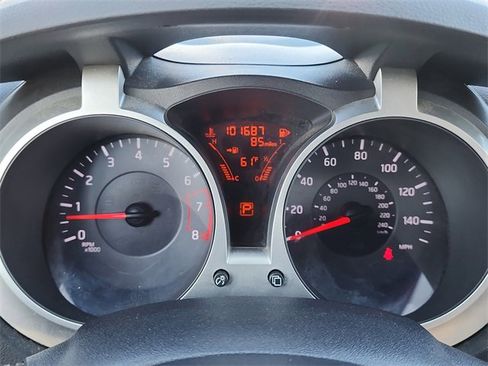 Used 2012 Nissan Juke S image 30