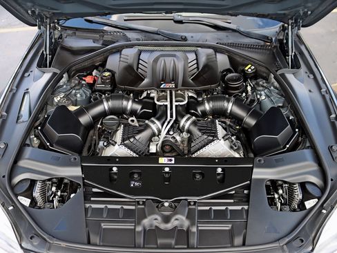 Used 2017 BMW M6 Coupe RWD image 39