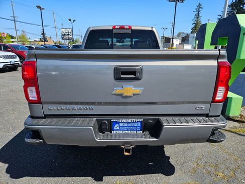 Used 2017 Chevrolet Silverado 1500 LTZ Z71 AWD/4WD image 4