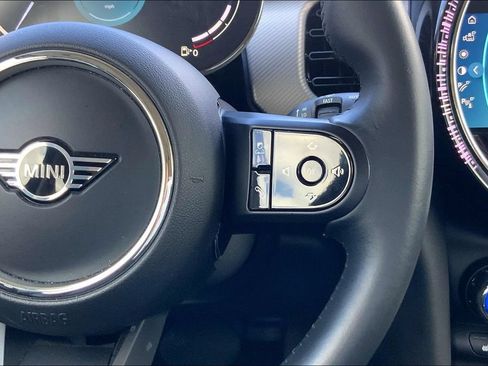 Used 2022 MINI Cooper 4-Door Hardtop FWD image 18