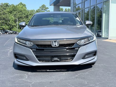 Used 2020 Honda Accord Sport image 3