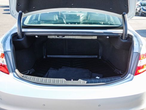 Used 2017 Hyundai Azera Limited image 29