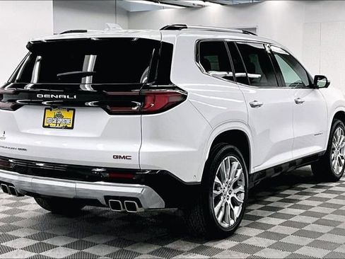 Used 2025 GMC Acadia Denali w/ Super Cruise Package image 13