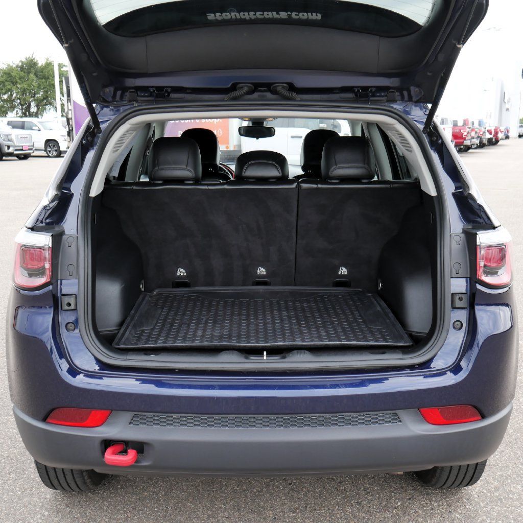 Used 2020 Jeep Compass Trailhawk w/ Cold Weather Group AWD/4WD image 19