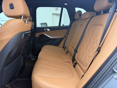 Used 2024 BMW X5 sDrive40i w/ Parking Assistance Package RWD image 25
