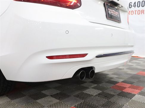Used 2017 BMW 230i xDrive Coupe AWD/4WD image 7