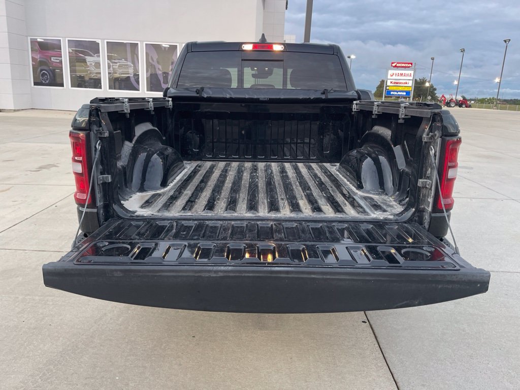 Used 2025 RAM 1500 Big Horn AWD/4WD image 7