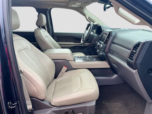 Used 2021 Ford Expedition Limited image 31