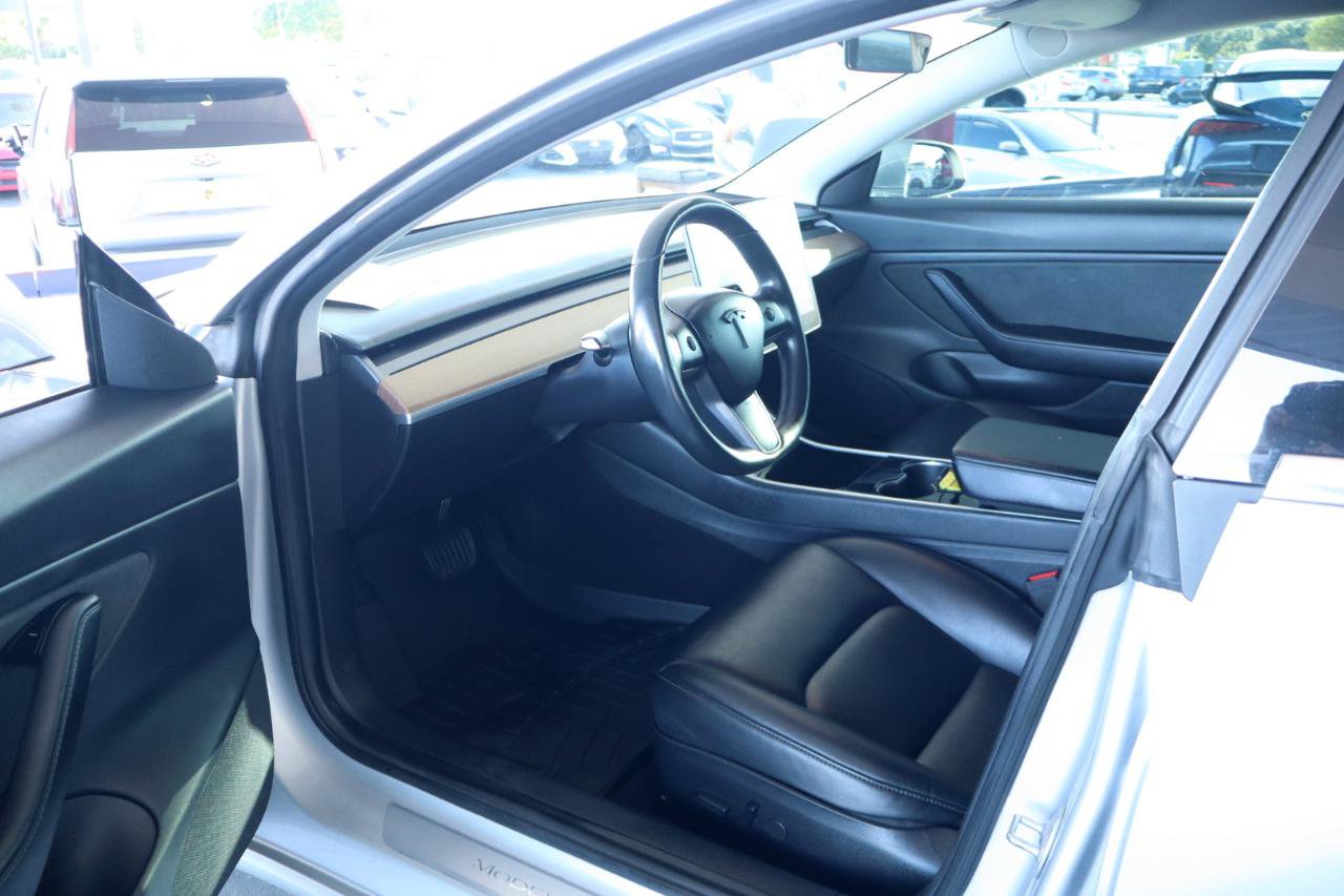 Used 2018 Tesla Model 3 Long Range RWD image 14