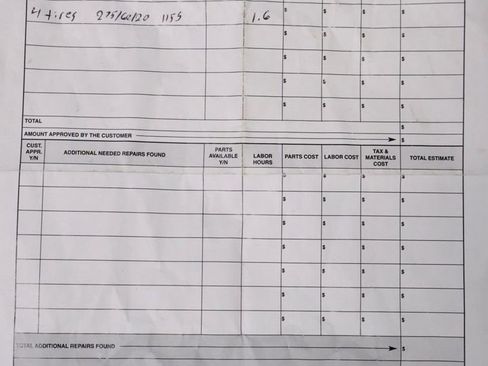 Used 2024 Chevrolet Silverado 1500 LT AWD/4WD image 5