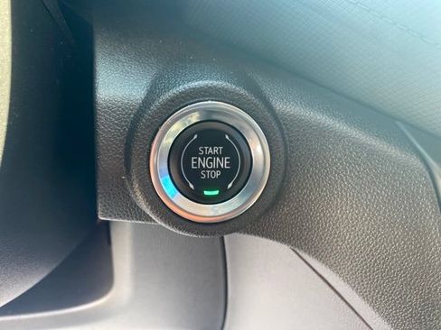 Used 2022 Chevrolet TrailBlazer LT w/ Convenience Package FWD image 23