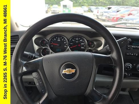 Used 2012 Chevrolet Silverado 2500 W/T w/ Snow Plow Prep Package AWD/4WD image 16