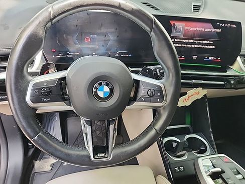 Used 2023 BMW X1 xDrive28i w/ Premium Package AWD/4WD image 4